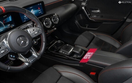 Mercedes-Benz A-Класс AMG, 2022 год, 4 400 000 рублей, 16 фотография