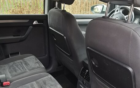 Volkswagen Touran III, 2012 год, 850 000 рублей, 6 фотография