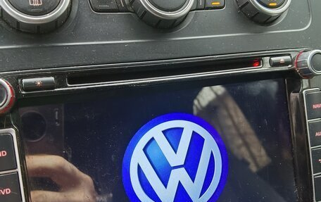 Volkswagen Touran III, 2012 год, 850 000 рублей, 8 фотография