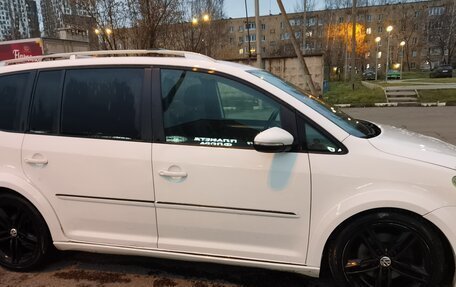 Volkswagen Touran III, 2012 год, 850 000 рублей, 15 фотография