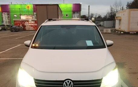 Volkswagen Touran III, 2012 год, 850 000 рублей, 14 фотография