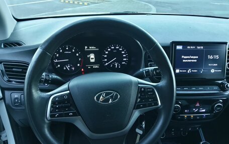 Hyundai Solaris II рестайлинг, 2021 год, 1 646 000 рублей, 8 фотография