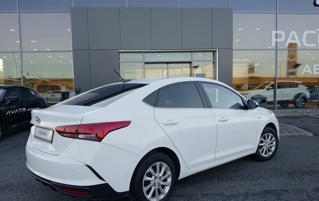 Hyundai Solaris II рестайлинг, 2021 год, 1 646 000 рублей, 4 фотография