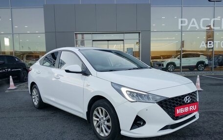 Hyundai Solaris II рестайлинг, 2021 год, 1 646 000 рублей, 3 фотография