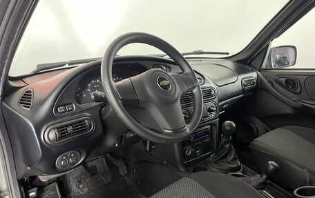 Chevrolet Niva I рестайлинг, 2017 год, 836 000 рублей, 9 фотография