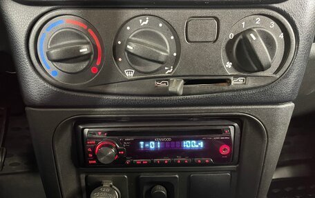 Chevrolet Niva I рестайлинг, 2017 год, 836 000 рублей, 15 фотография