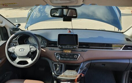 Hyundai Grand Starex Grand Starex I рестайлинг 2, 2018 год, 4 399 000 рублей, 18 фотография