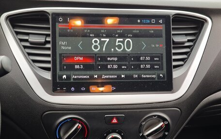 Hyundai Solaris II рестайлинг, 2017 год, 1 190 000 рублей, 8 фотография