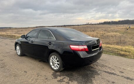 Toyota Camry, 2010 год, 1 350 000 рублей, 4 фотография