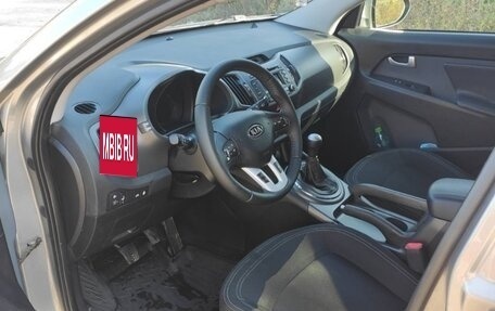KIA Sportage III, 2010 год, 910 000 рублей, 2 фотография