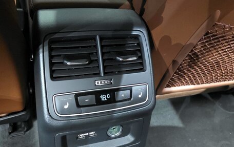 Audi A4, 2021 год, 2 650 000 рублей, 18 фотография