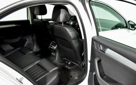 Skoda Superb III рестайлинг, 2018 год, 1 829 000 рублей, 12 фотография