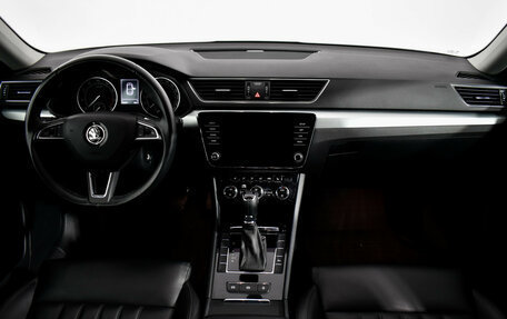 Skoda Superb III рестайлинг, 2018 год, 1 829 000 рублей, 14 фотография