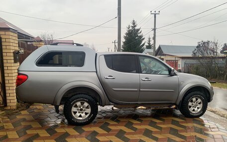 Mitsubishi L200 IV рестайлинг, 2014 год, 2 100 000 рублей, 2 фотография