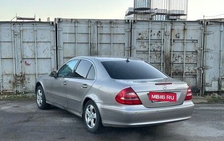 Mercedes-Benz E-Класс, 2004 год, 440 000 рублей, 6 фотография