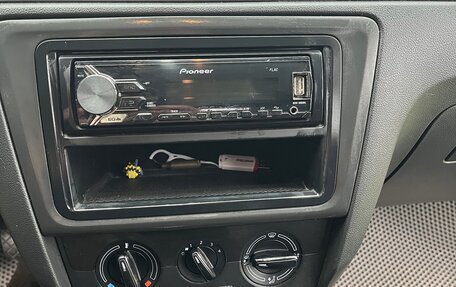 Skoda Rapid I, 2017 год, 820 000 рублей, 6 фотография