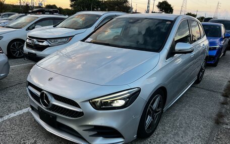 Mercedes-Benz B-Класс, 2019 год, 1 400 000 рублей, 3 фотография