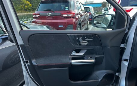 Mercedes-Benz B-Класс, 2019 год, 1 400 000 рублей, 19 фотография