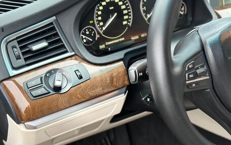 BMW 5 серия, 2011 год, 1 350 000 рублей, 8 фотография