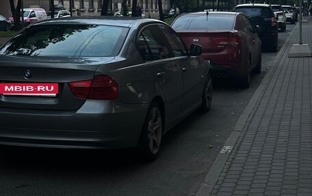 BMW 3 серия, 2009 год, 650 000 рублей, 15 фотография