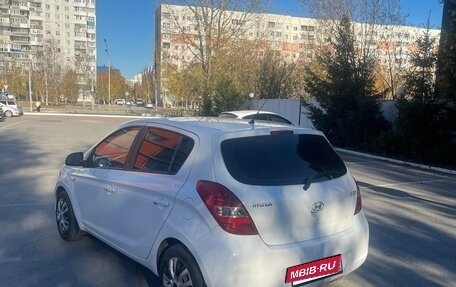 Hyundai i20 IB рестайлинг, 2010 год, 790 000 рублей, 2 фотография