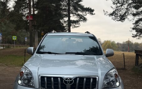Toyota Land Cruiser Prado 120 рестайлинг, 2005 год, 1 450 000 рублей, 6 фотография