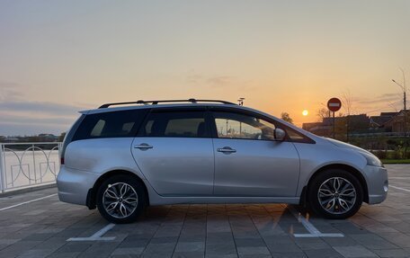 Mitsubishi Grandis, 2006 год, 790 000 рублей, 3 фотография