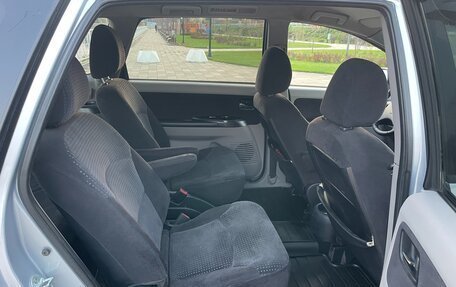 Mitsubishi Grandis, 2006 год, 790 000 рублей, 20 фотография