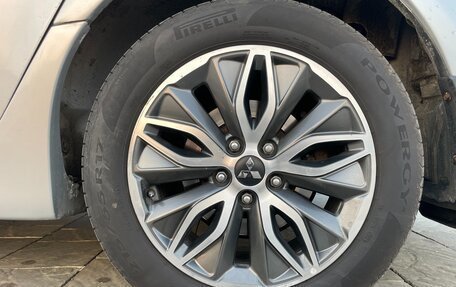 Mitsubishi Grandis, 2006 год, 790 000 рублей, 24 фотография