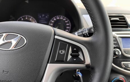 Hyundai Solaris II рестайлинг, 2011 год, 810 000 рублей, 17 фотография