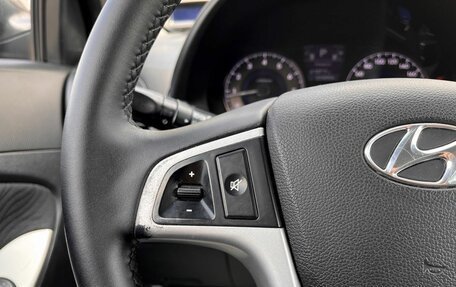 Hyundai Solaris II рестайлинг, 2011 год, 810 000 рублей, 16 фотография