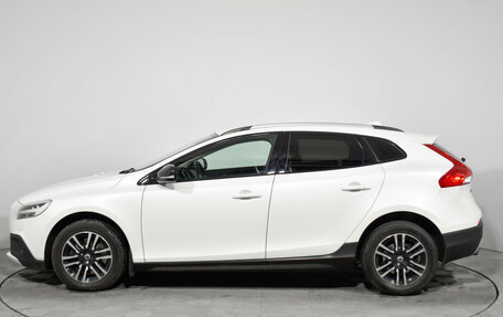 Volvo V40 Cross Country I, 2017 год, 1 789 000 рублей, 8 фотография