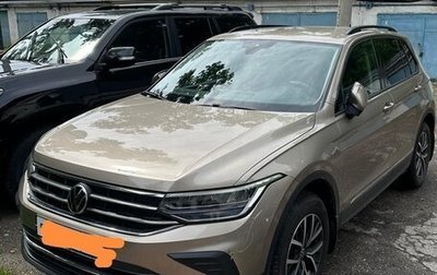 Volkswagen Tiguan II, 2021 год, 3 090 000 рублей, 1 фотография