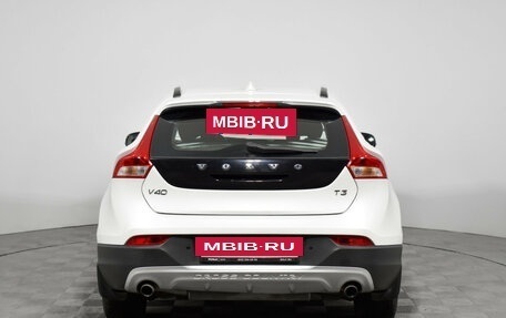 Volvo V40 Cross Country I, 2017 год, 1 789 000 рублей, 6 фотография