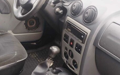 Renault Logan I, 2006 год, 270 000 рублей, 6 фотография