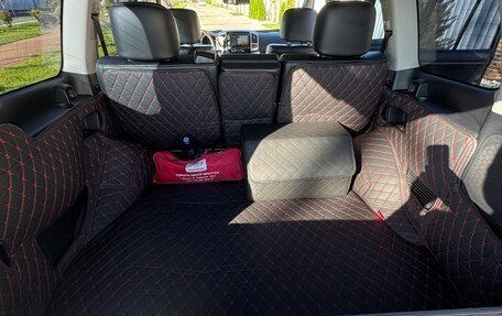 Toyota Land Cruiser 200, 2014 год, 4 300 000 рублей, 21 фотография