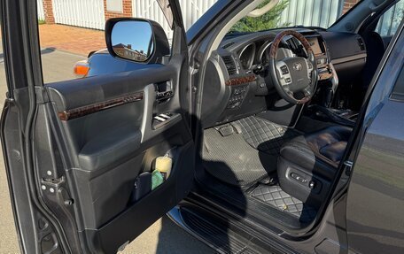 Toyota Land Cruiser 200, 2014 год, 4 300 000 рублей, 18 фотография