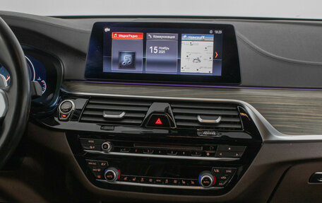 BMW 5 серия, 2018 год, 3 880 000 рублей, 14 фотография