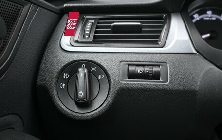 Skoda Rapid I, 2018 год, 1 499 000 рублей, 13 фотография