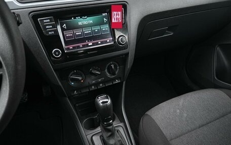 Skoda Rapid I, 2018 год, 1 499 000 рублей, 16 фотография