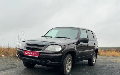 Chevrolet Niva I рестайлинг, 2017 год, 600 000 рублей, 1 фотография