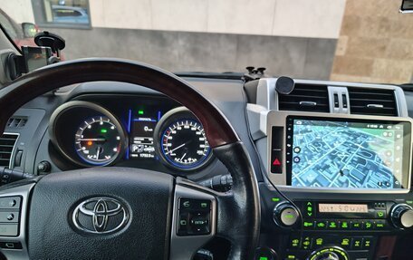 Toyota Land Cruiser Prado 150 рестайлинг 2, 2014 год, 3 500 000 рублей, 7 фотография