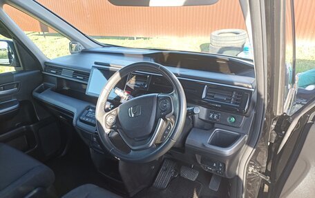 Honda Stepwgn IV, 2020 год, 2 200 000 рублей, 4 фотография