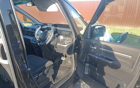 Honda Stepwgn IV, 2020 год, 2 200 000 рублей, 5 фотография