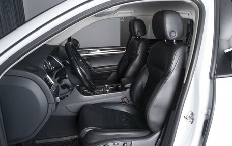 Volkswagen Touareg III, 2017 год, 3 286 000 рублей, 10 фотография