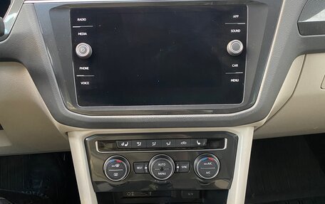 Volkswagen Tiguan II, 2017 год, 2 650 000 рублей, 5 фотография