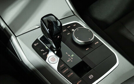 BMW 3 серия, 2019 год, 2 999 999 рублей, 18 фотография