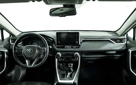 Toyota RAV4, 2021 год, 2 549 898 рублей, 13 фотография