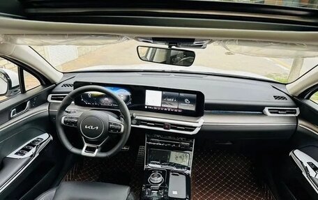 KIA K5, 2024 год, 4 450 000 рублей, 24 фотография