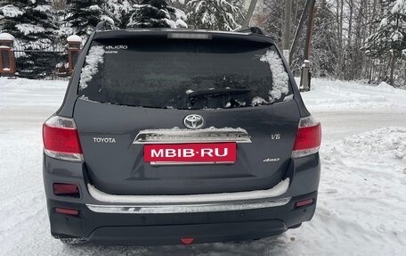 Toyota Highlander III, 2012 год, 2 099 000 рублей, 4 фотография